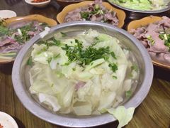 白菜-小杨翘脚牛肉