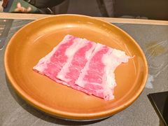 -牛YO寿喜烧·铁板烧和牛火锅自助(市府恒隆店)