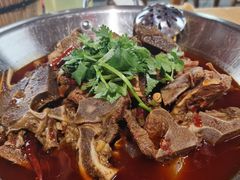 -大众跷脚牛肉馆·非遗传承单位(峨眉山店)