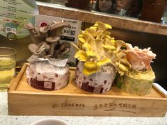 蘑菇拼盘-烹然四季椰子鸡火锅(团结湖总店)