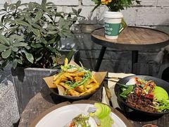 牛油果温泉蛋吐司-O'mills Sourdough Bakery&Bistro(永嘉路店)
