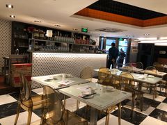大堂-新大咀港式茶餐厅(宝山万达店)