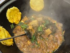 -曹丞相·地锅鸡·地锅鱼(武林店)