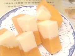 木瓜奶冻-广信牛奶甜品世家(台东店)