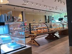 -巴黎贝甜(大宁国际商业广场店)