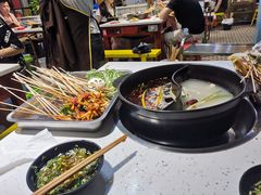 -钢管厂五区小郡肝串串香(奥克斯广场锦城万达店)