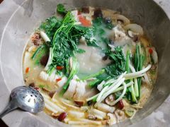 -姚记抚仙湖石锅鱼庄