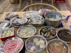 -杨老板·海鲜集市火锅·鲜切牛肉(中防万宝店)