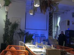 -春树下·树屋花房西餐厅(罍街AS1980店)