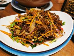 -老滇山寨•云南特色菜•地方菜•民族风情歌舞表演(金碧店)