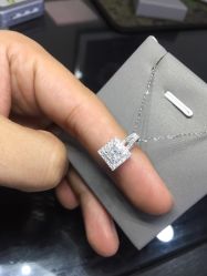 -威德钻石-克拉钻大本营(南京东路店)