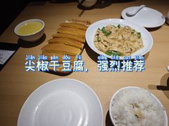 -关东小磨东北菜(上海长风大悦城店)