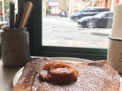 慢炖盐焦糖苹果可丽饼-RAC BAR(安福路店)