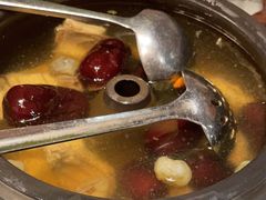 -云海肴·汽锅鸡·云南菜(天山百盛优客店)