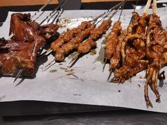 -卞二小串·鹤岗烧烤·坑烤(永定路店)