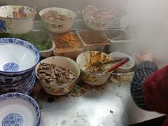 -叶新小吃店(来凤小区总店)