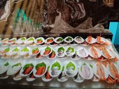-雍容荟帝王蟹活龙虾展台自助(IFS黑金店)