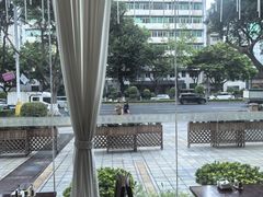 -广东大厦酒店(广州北京路步行街纪念堂地铁站店)