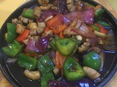 铁板肥肠-鲤鱼塘农家山庄