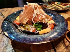 蜜瓜火腿芝士色拉-SISTERS BAR RESTAURANT川意酒馆(嘉善老市H楼店)