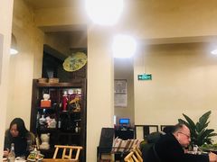 大堂-霄汉牛三鲜湖北砂锅菜(万松园2店)