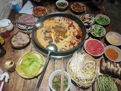 -四小区火锅·巷子里的重庆火锅(花照壁店)
