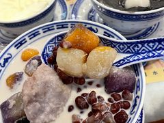 -广信牛奶甜品世家(台东店)