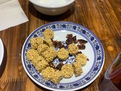 -乡土特色.冷锅鱼.牦牛肉汤锅