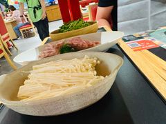 -廖掌柜·重庆鲜货火锅(上海首店)