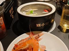 -钱小奴海鲜自助黑金店(杭州滨江龙湖店)
