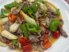 葱爆羊肉-丁里正宗青春羊肉馆(胜利大道店)
