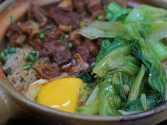 牛腩窝蛋煲仔饭-波记美食煲仔饭蒸饭(客村店)