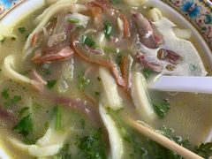 -金杨拉面王小吃面馆·牛三宝面·红烧牛肉粉