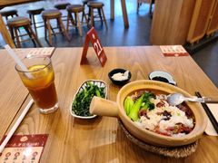 -煲仔皇腊味煲仔饭(经四万达店)