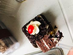 -红宝石·鲜奶小方·海派西点房(莘庄龙之梦店)