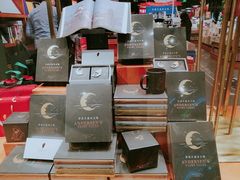 -西西弗书店&矢量咖啡(凯德晶萃广场店)