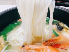 蒙自原味过桥米线-官人桥番茄米线(温江行署店)