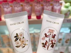 -名创优品(广东省广州琶洲保利广场店)