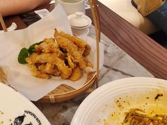 -渔语鱼新川菜Bistro(万象天地店)