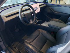 -TESLA 特斯拉(北京南四环中路特斯拉中心)
