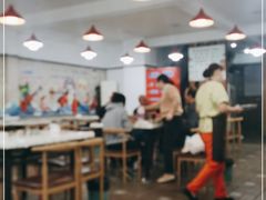大堂-品鱻黑豆花美蛙鱼(西政店)