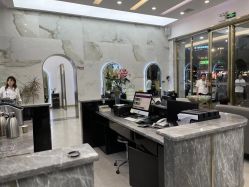 -苏奇发型·烫发染发