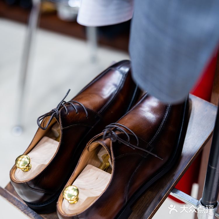 专业西服定制👉香港威德诚洋服