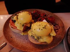 奶油菠菜火腿肉班尼迪克蛋-The Rug Cafe(王府中环店)