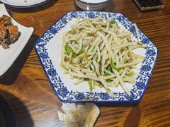 芦苇根炒肉丝-呼吸森林·生态农庄农家乐私房菜