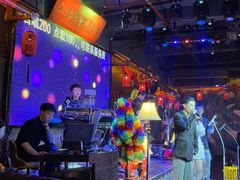 -喜鹊音乐酒馆(西街店)