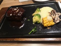 -必胜客(新中纬店)