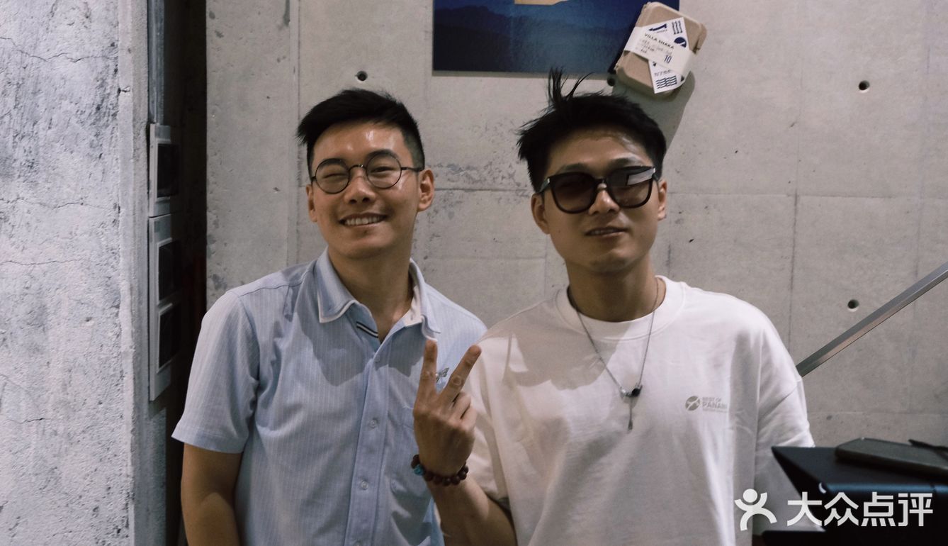 这是一家开业还不到一年的新店，却吸引了无比多