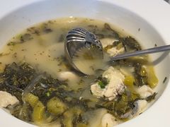 -严记小天府酸菜鱼(西四路店)