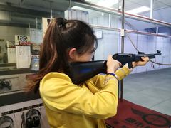 -都市枪神实弹射击俱乐部